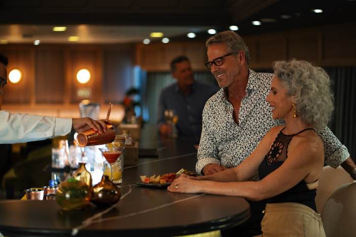 Azamara, Atlas Bar 1.jpg